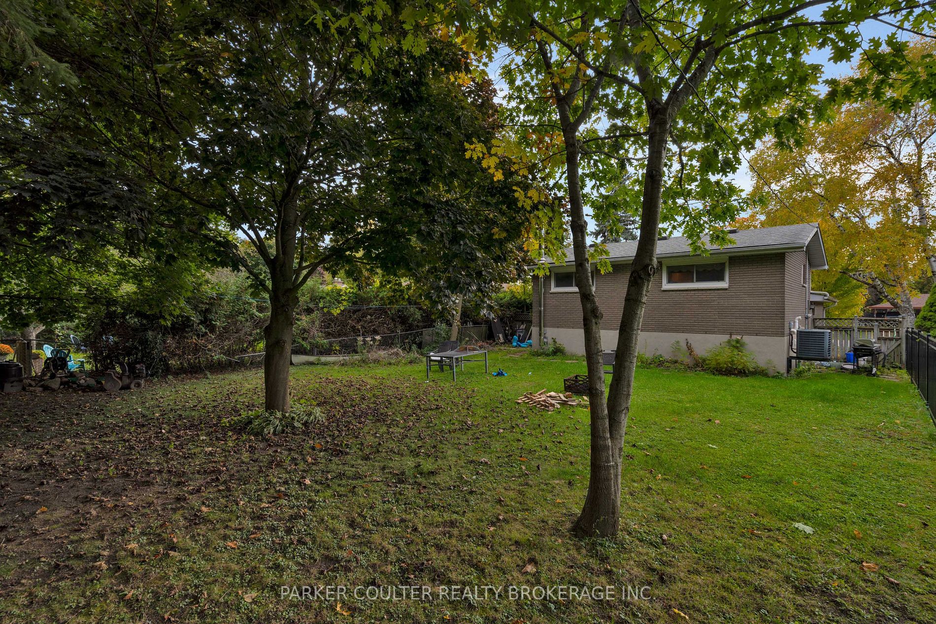 200 Rosslyn Rd