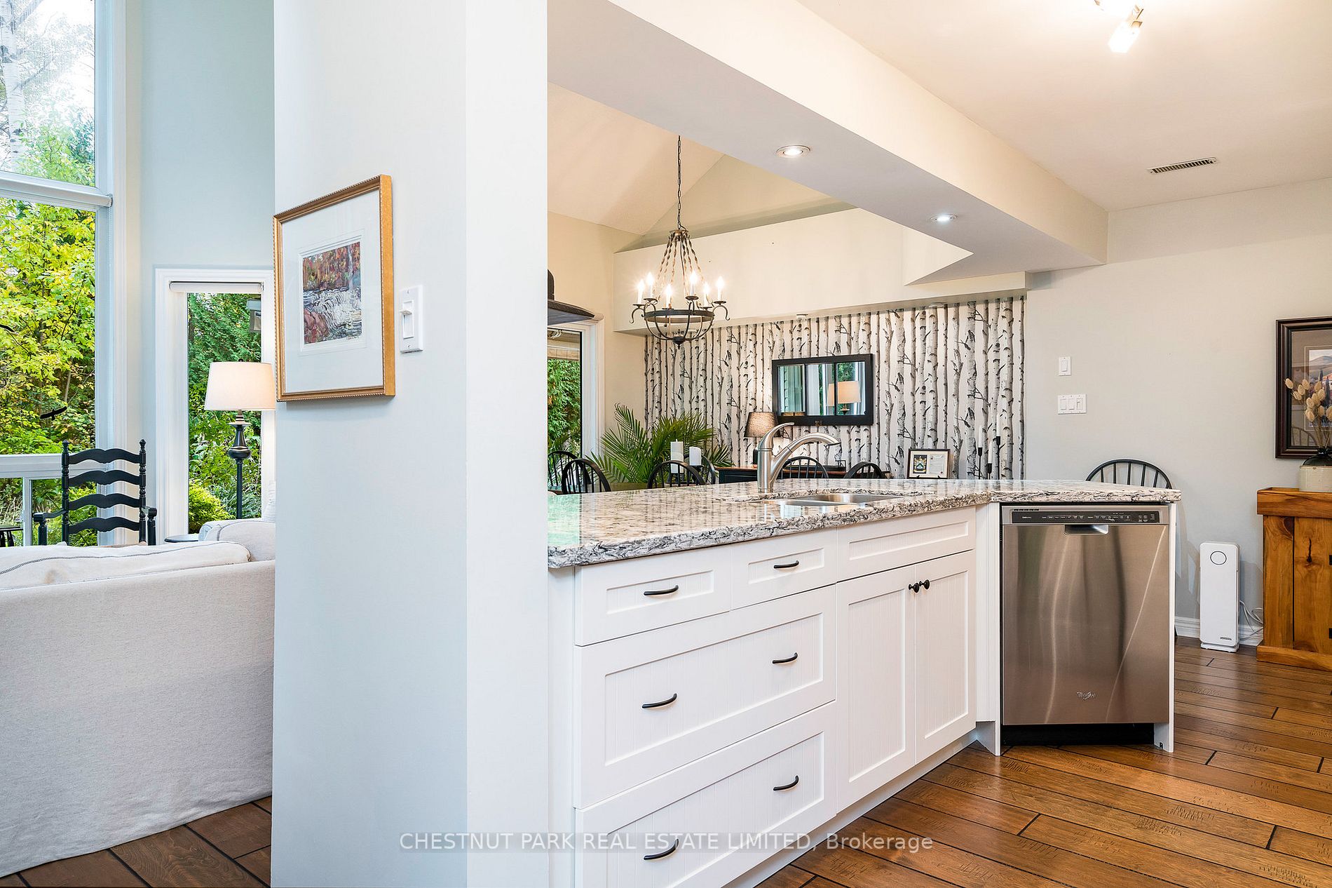 8 Barker Blvd, #8