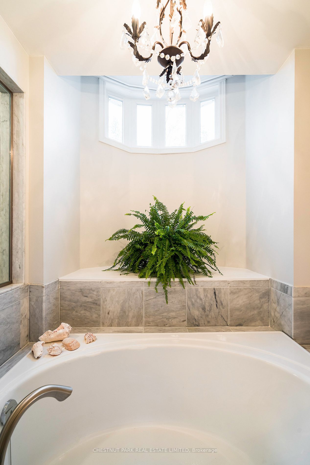 8 Barker Blvd, #8