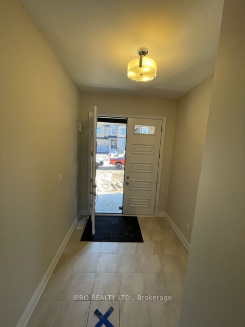 76 Bearberry Rd
