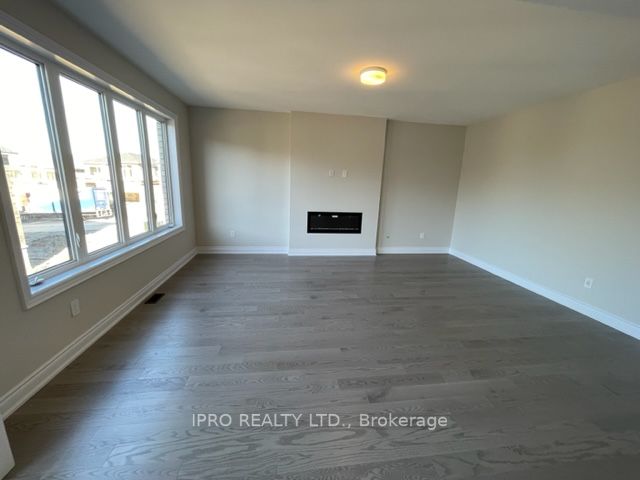 76 Bearberry Rd