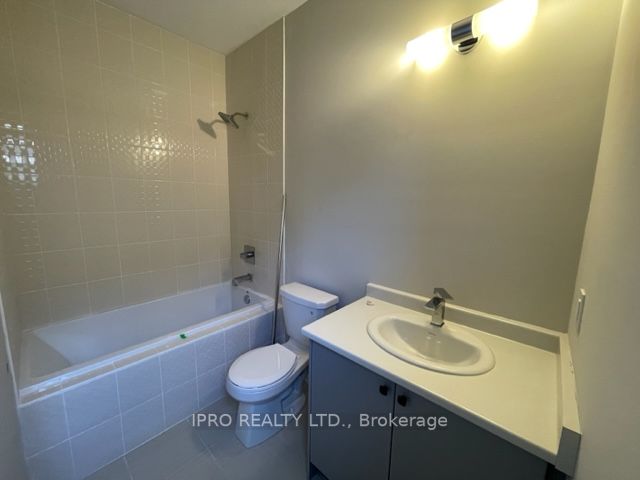 76 Bearberry Rd