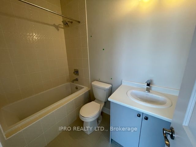 76 Bearberry Rd