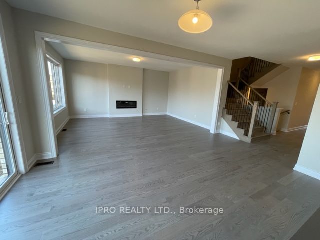 76 Bearberry Rd