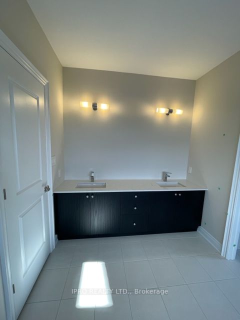 76 Bearberry Rd