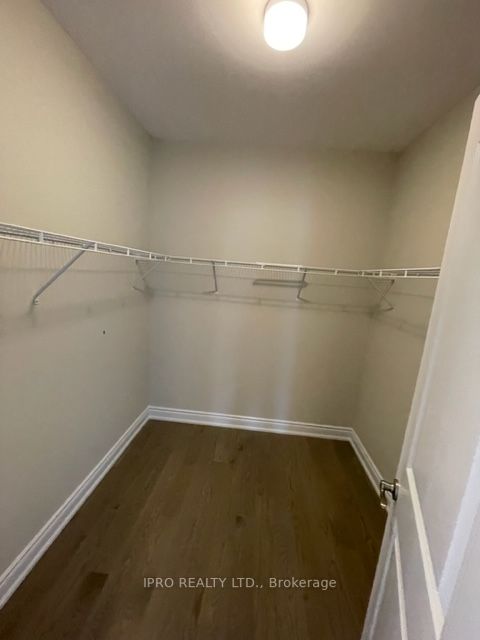 76 Bearberry Rd