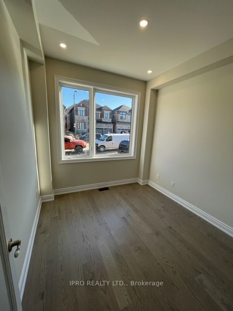 76 Bearberry Rd