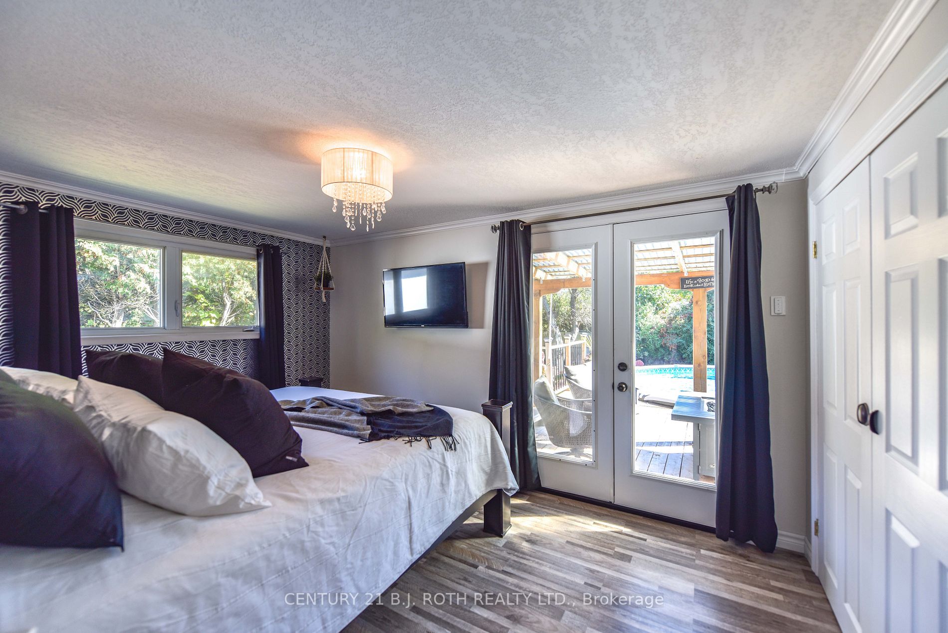 329 Collins Dr