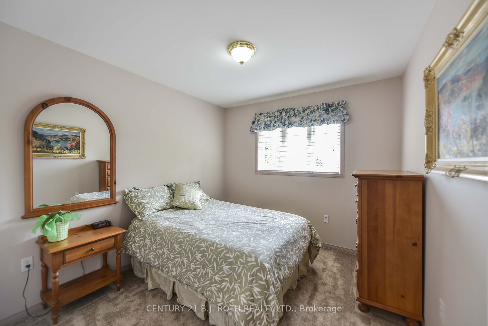 3156 Emperor Dr