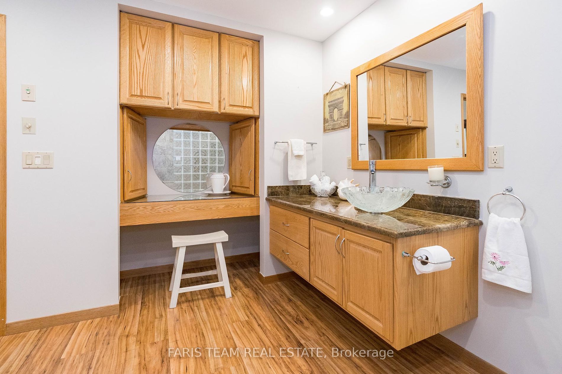 628 Oxbow Park Dr