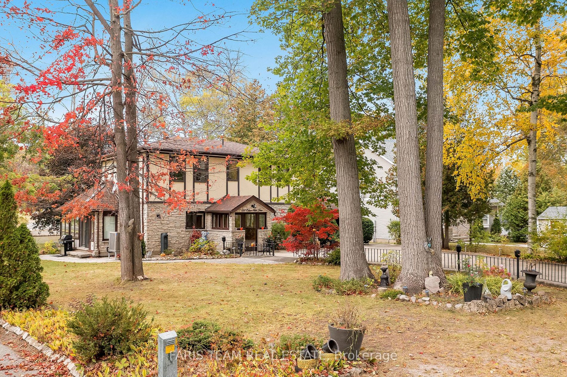 628 Oxbow Park Dr