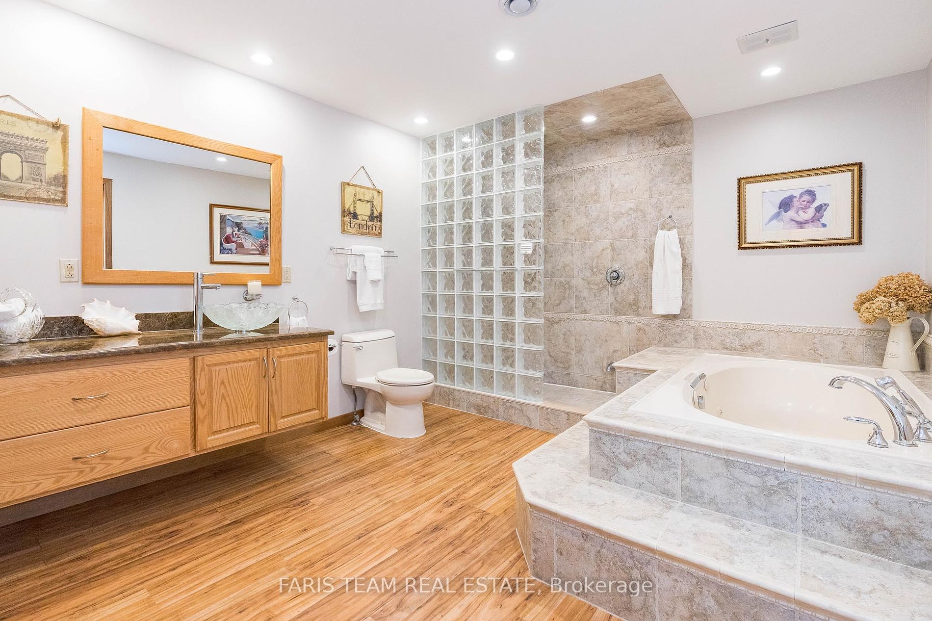628 Oxbow Park Dr