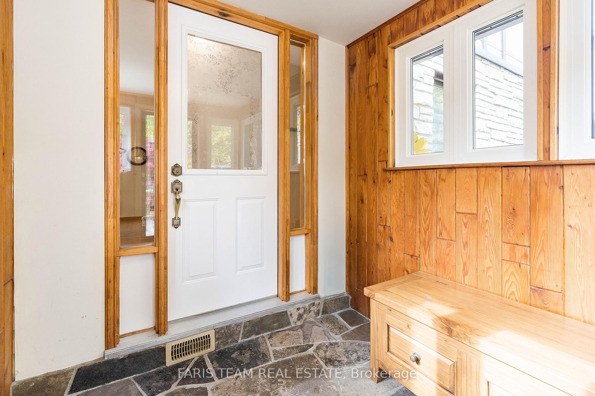 628 Oxbow Park Dr