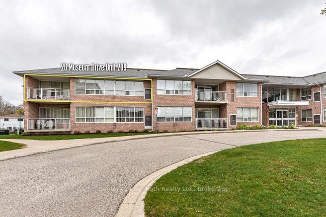 20 Museum Dr, #209