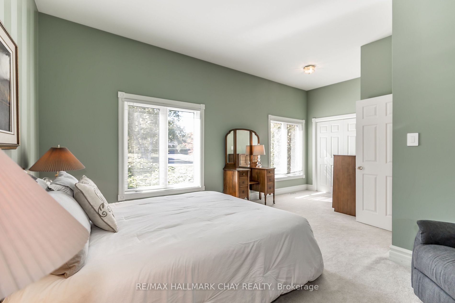 16 Lilac Lane