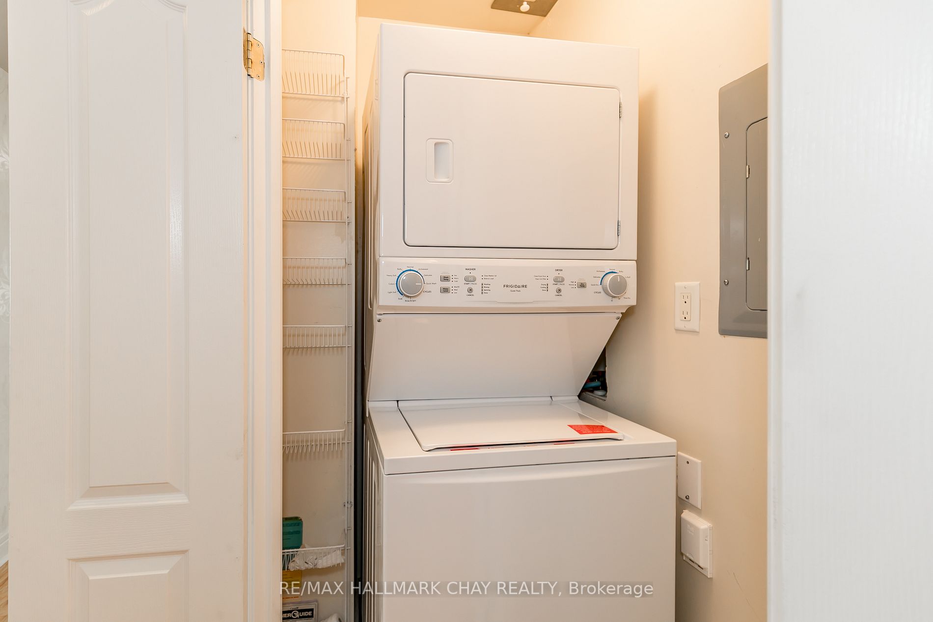 2 Toronto St, #1105