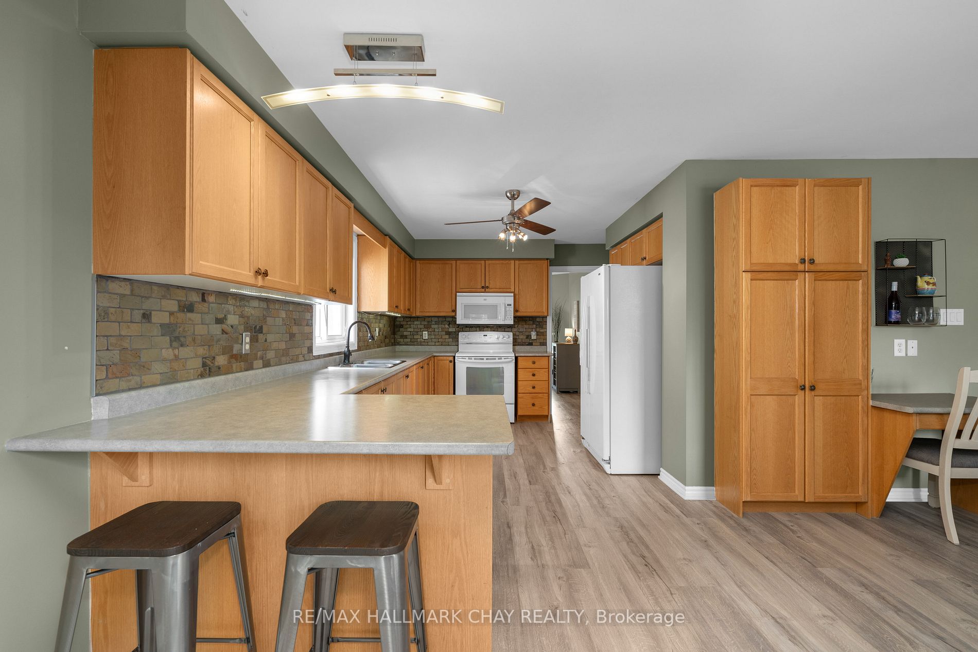 28 Dunnett Dr