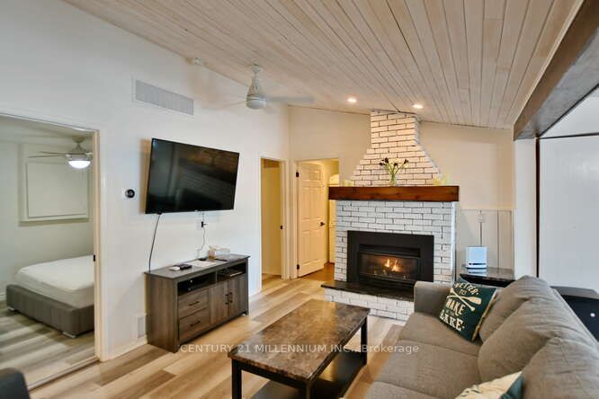 26 Farlain Lake Rd E