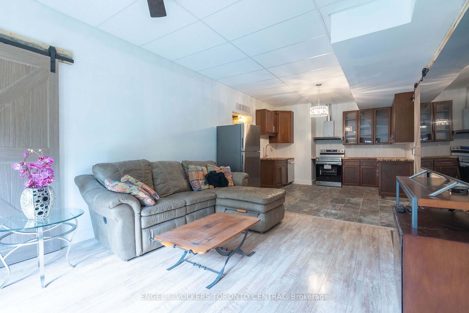 1031 Lawson Road