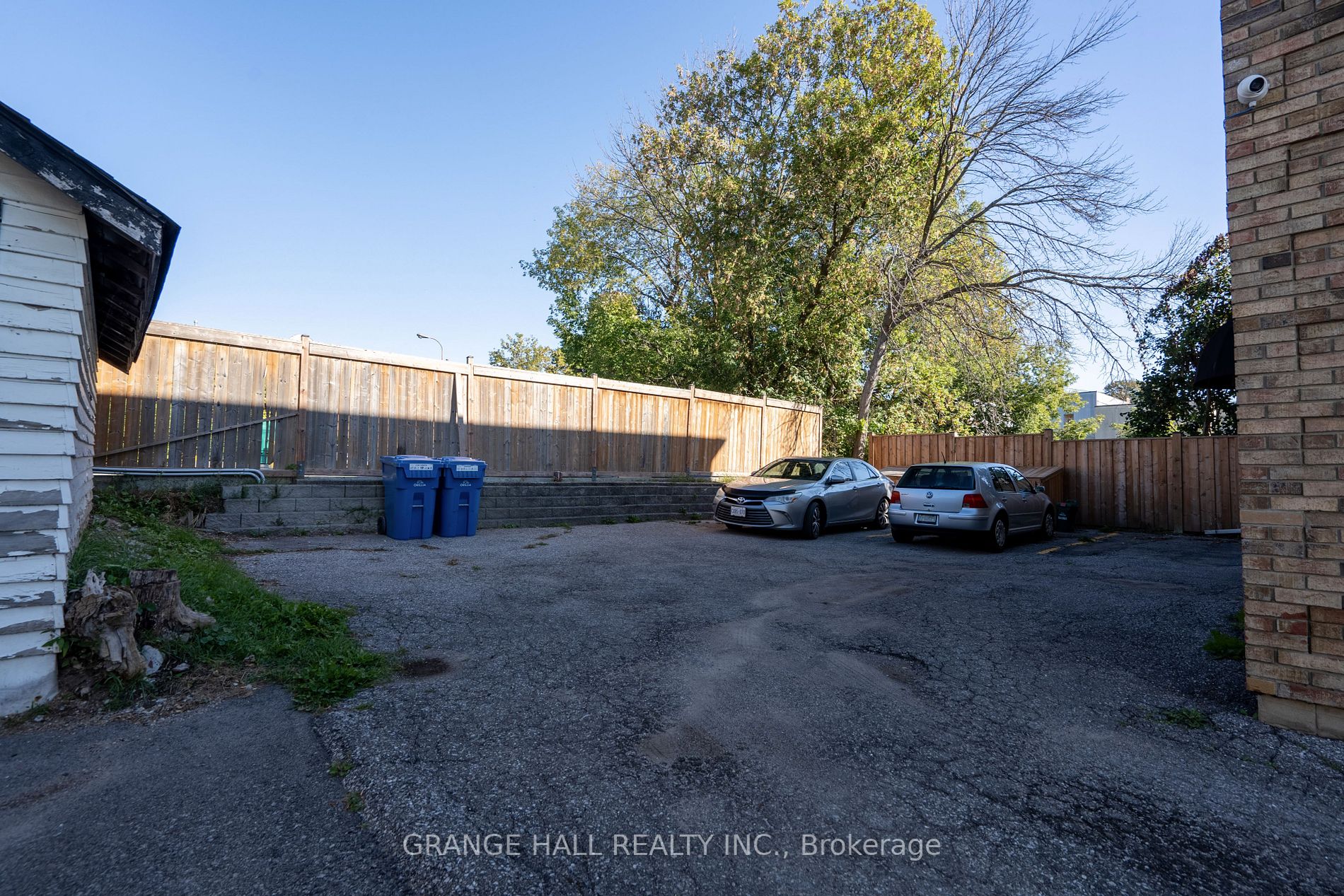 14 Elgin St