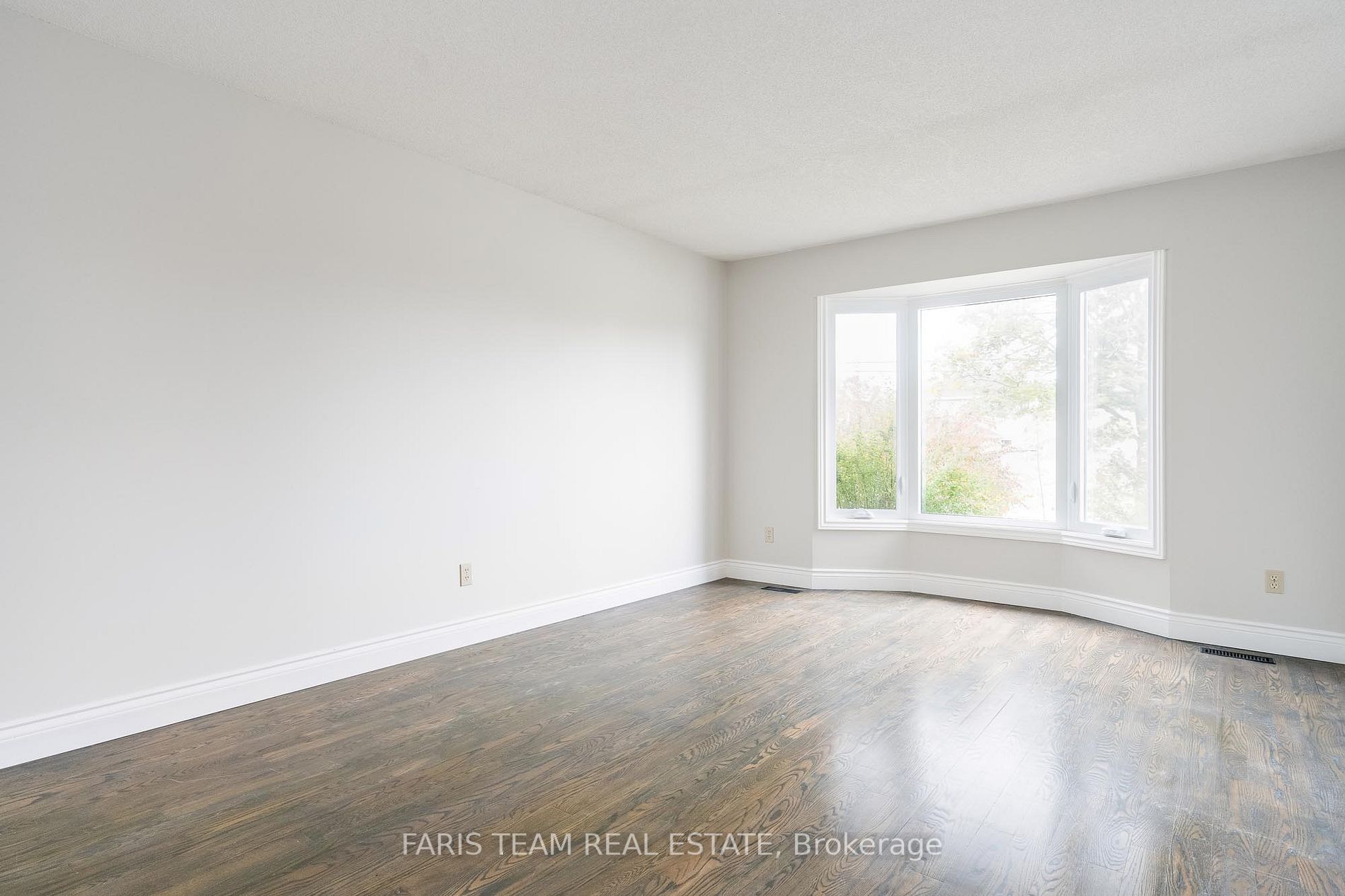 434 Sunnidale Rd