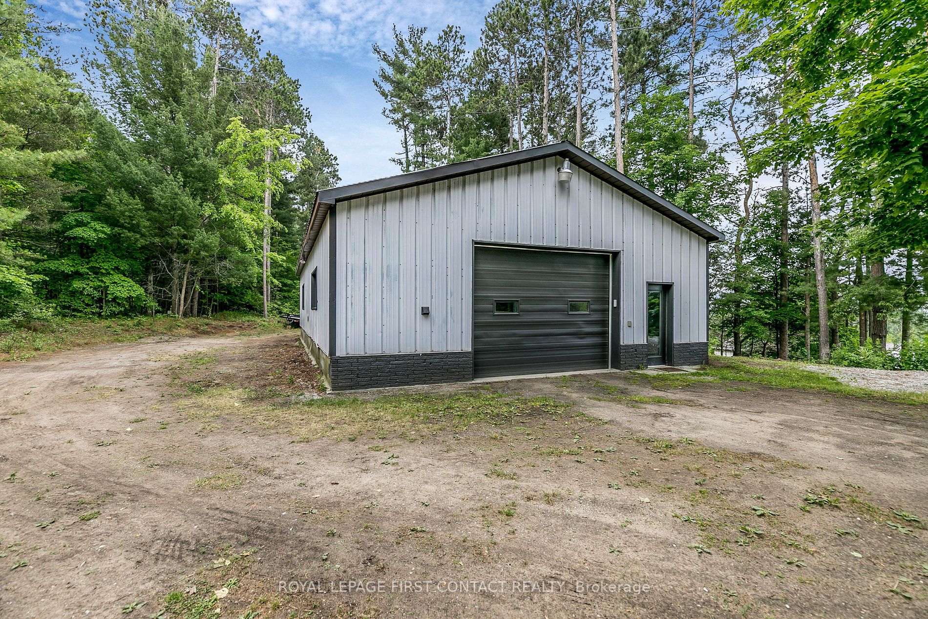 4087 Horseshoe Valley Rd W