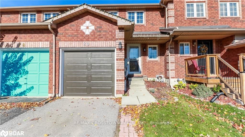 20 Lion's Gate Blvd