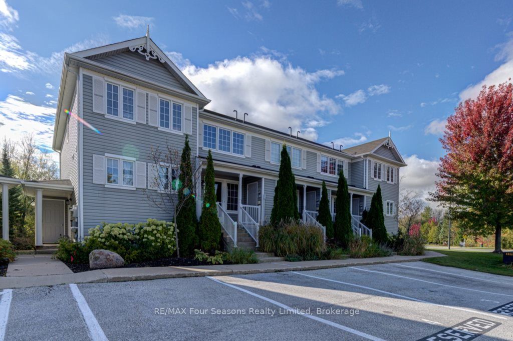 4 Royalton Lane, #4