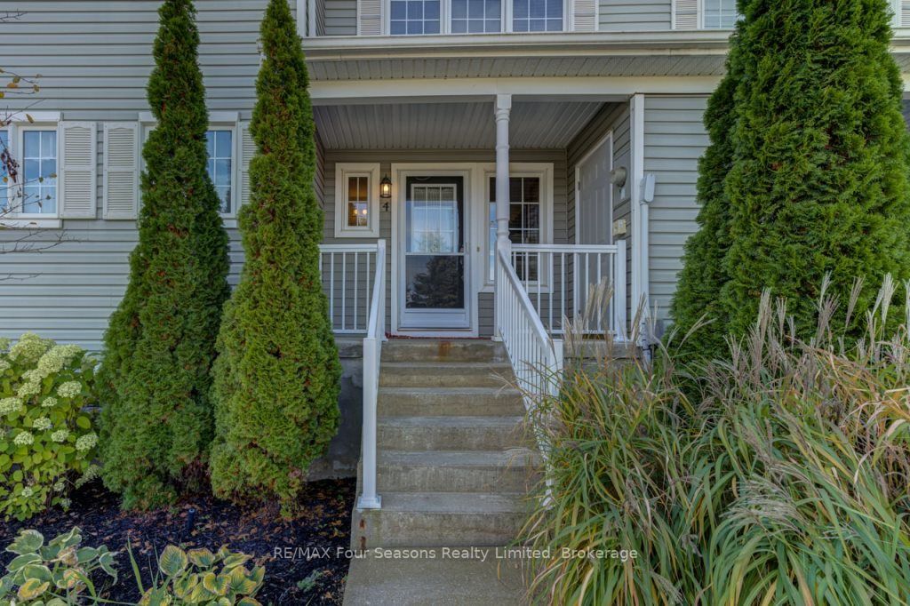 4 Royalton Lane, #4