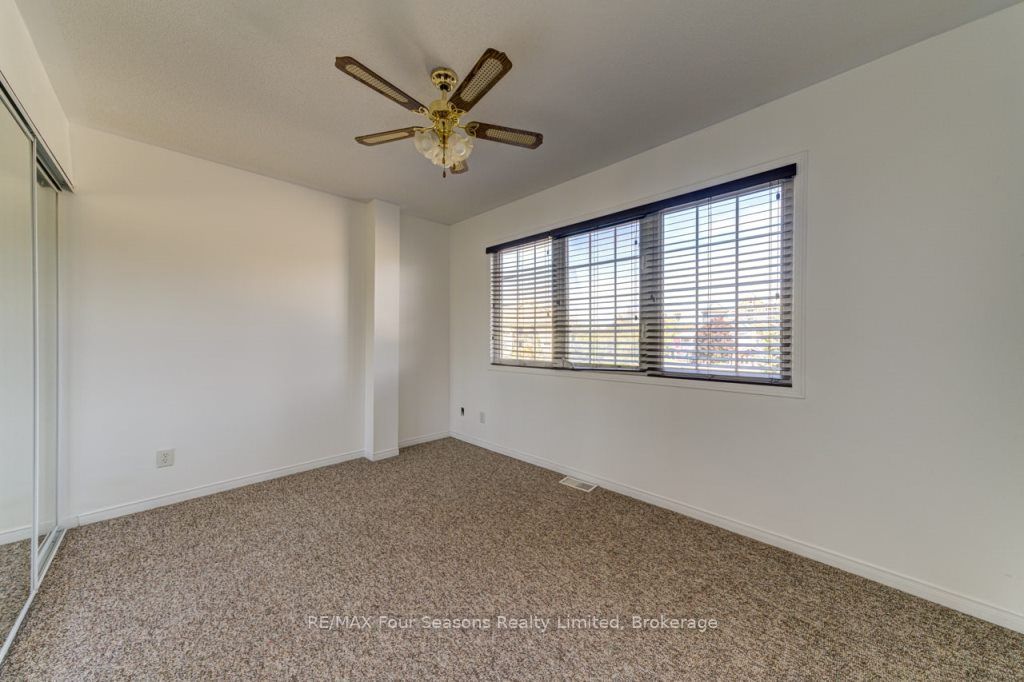 4 Royalton Lane, #4
