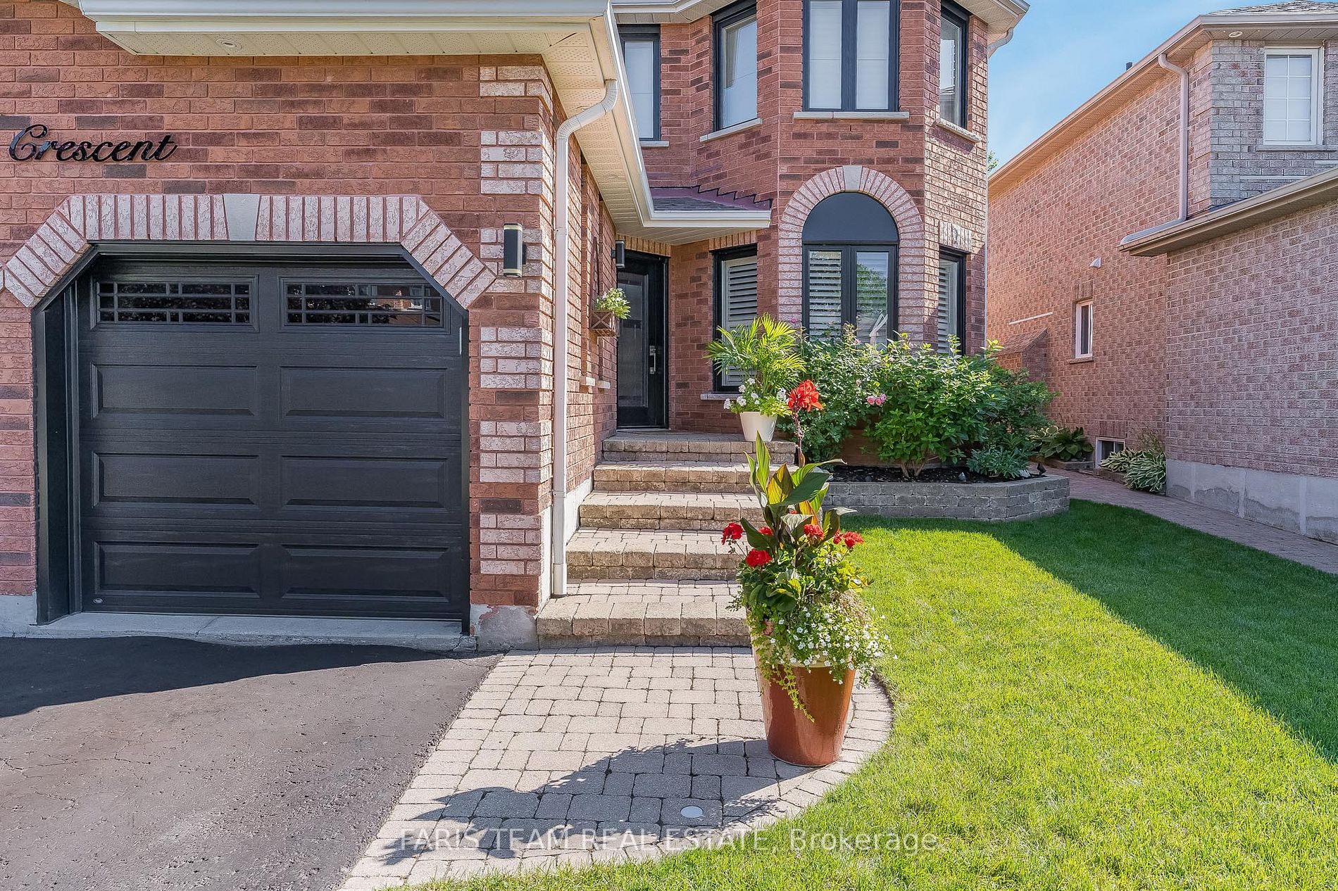24 Felt Cres