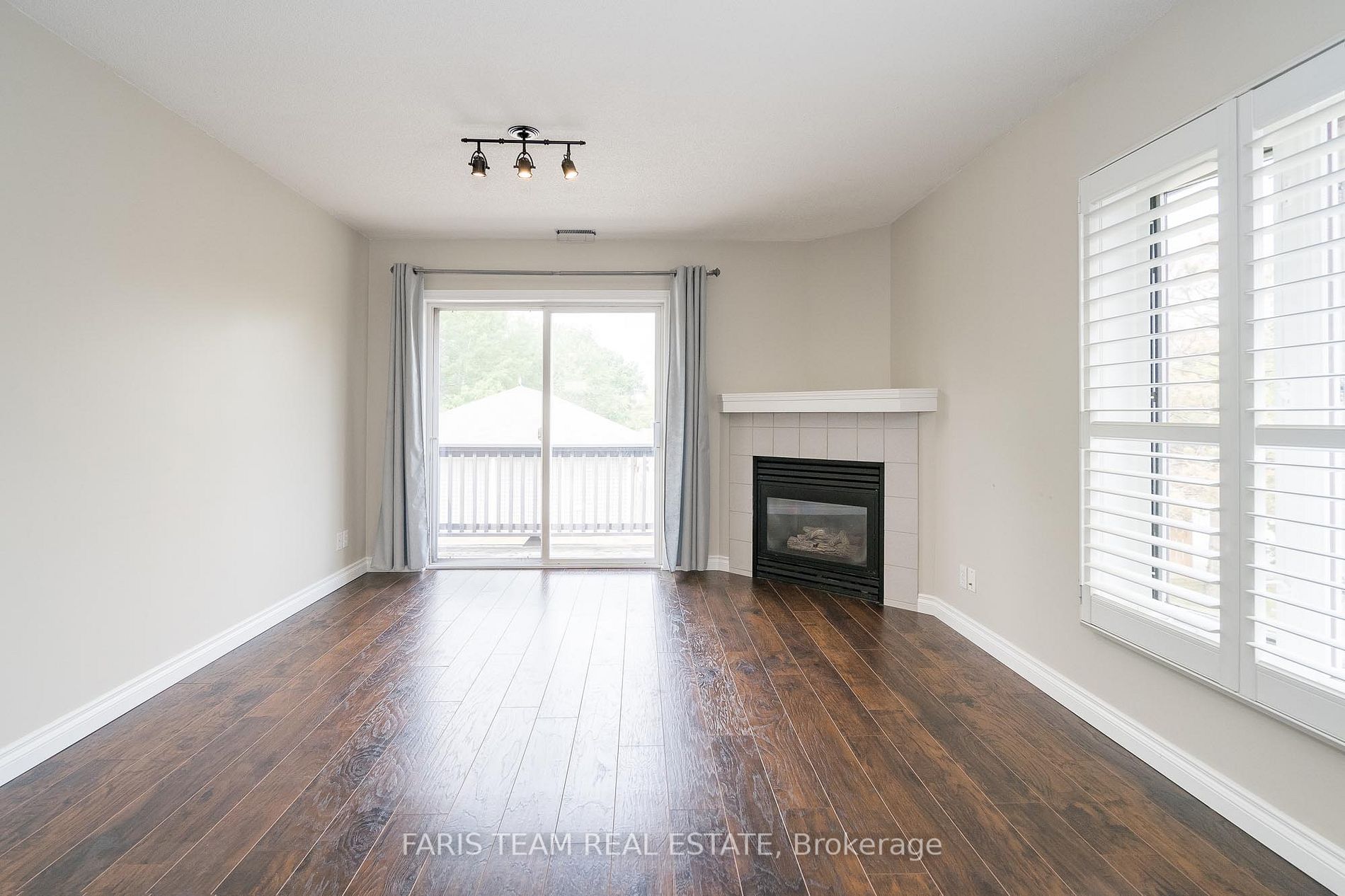 337 Mariners Way, #8