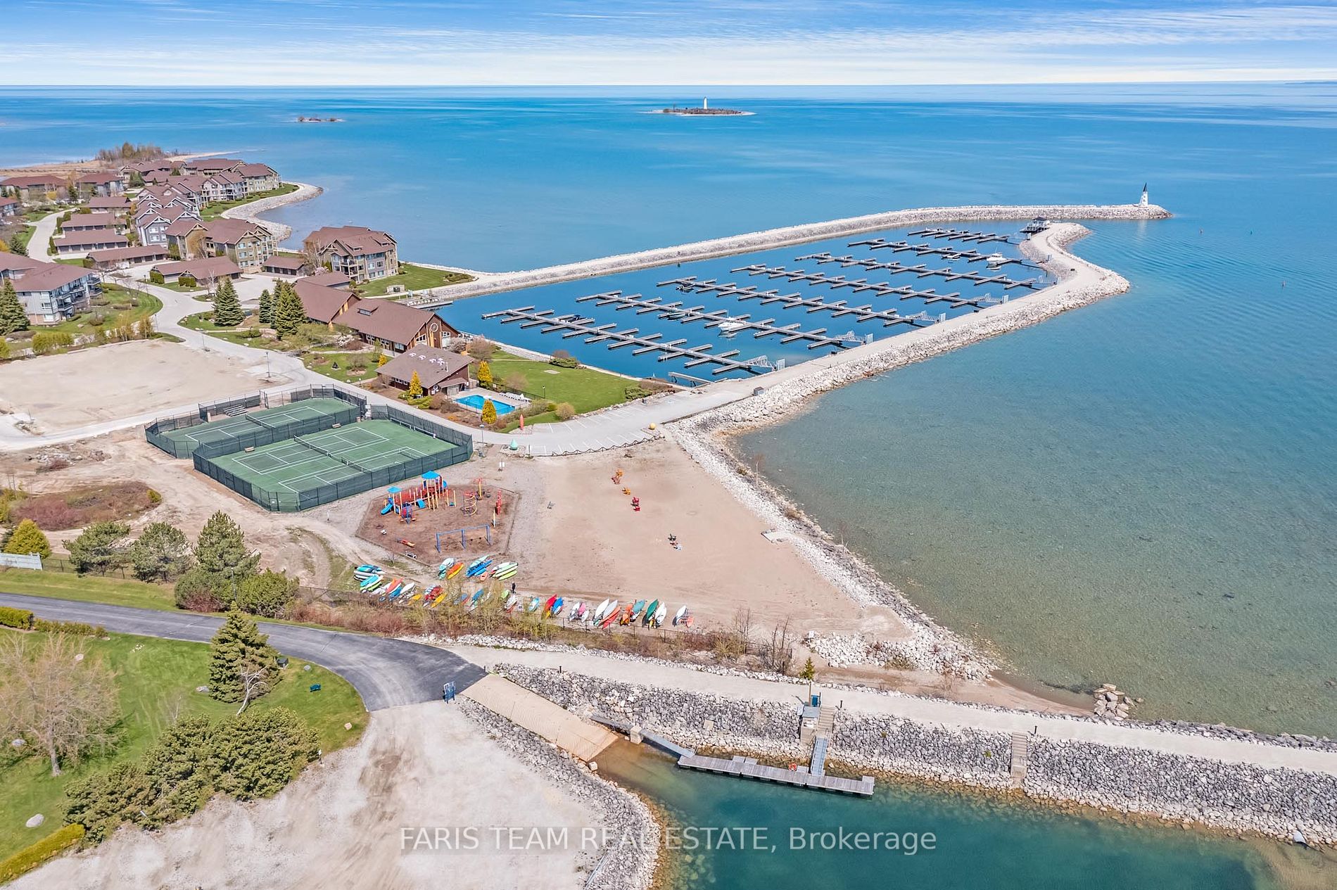 337 Mariners Way, #8
