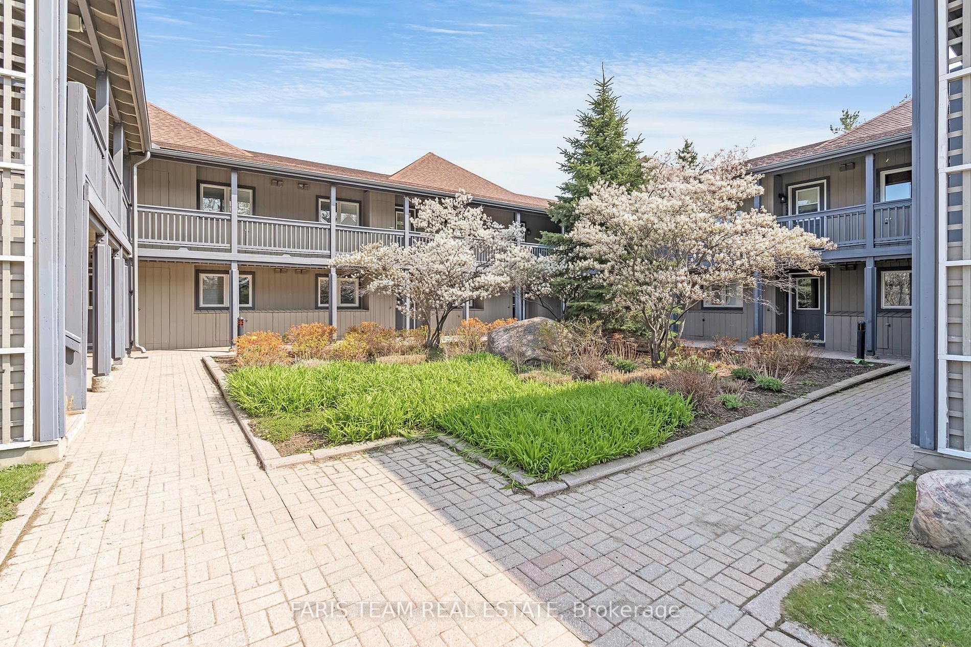 337 Mariners Way, #8
