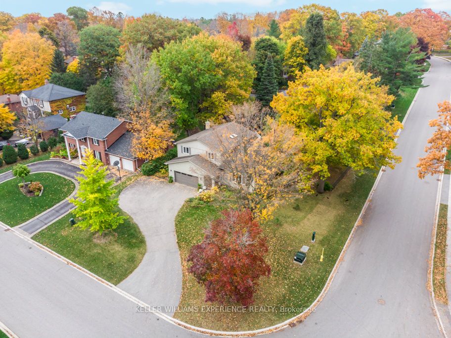 13 Royal Oak Dr