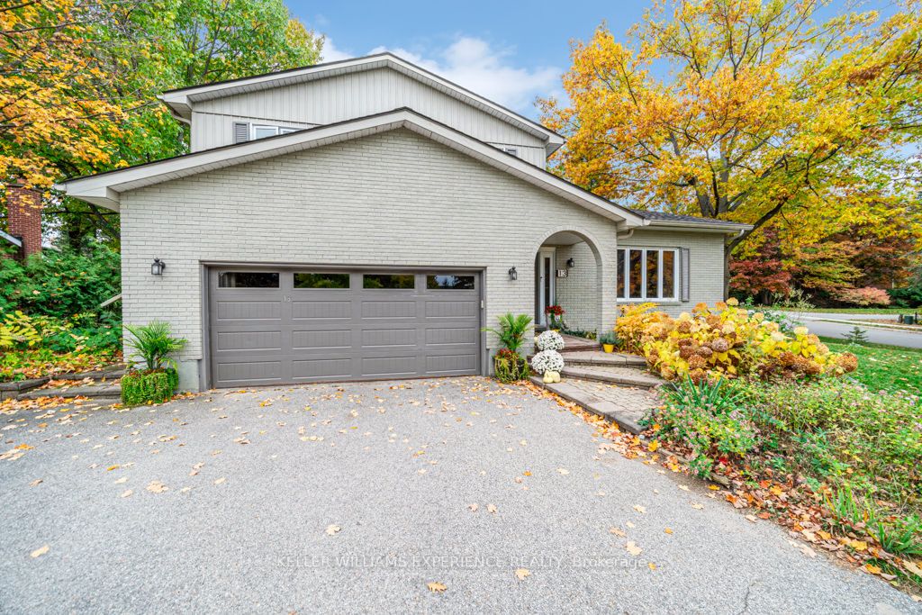 13 Royal Oak Dr