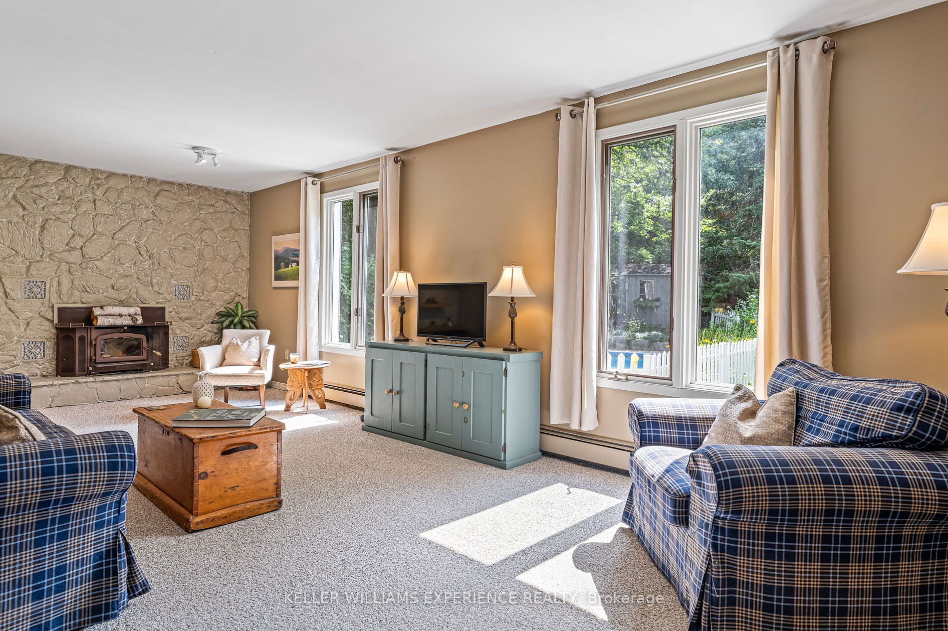 13 Royal Oak Dr