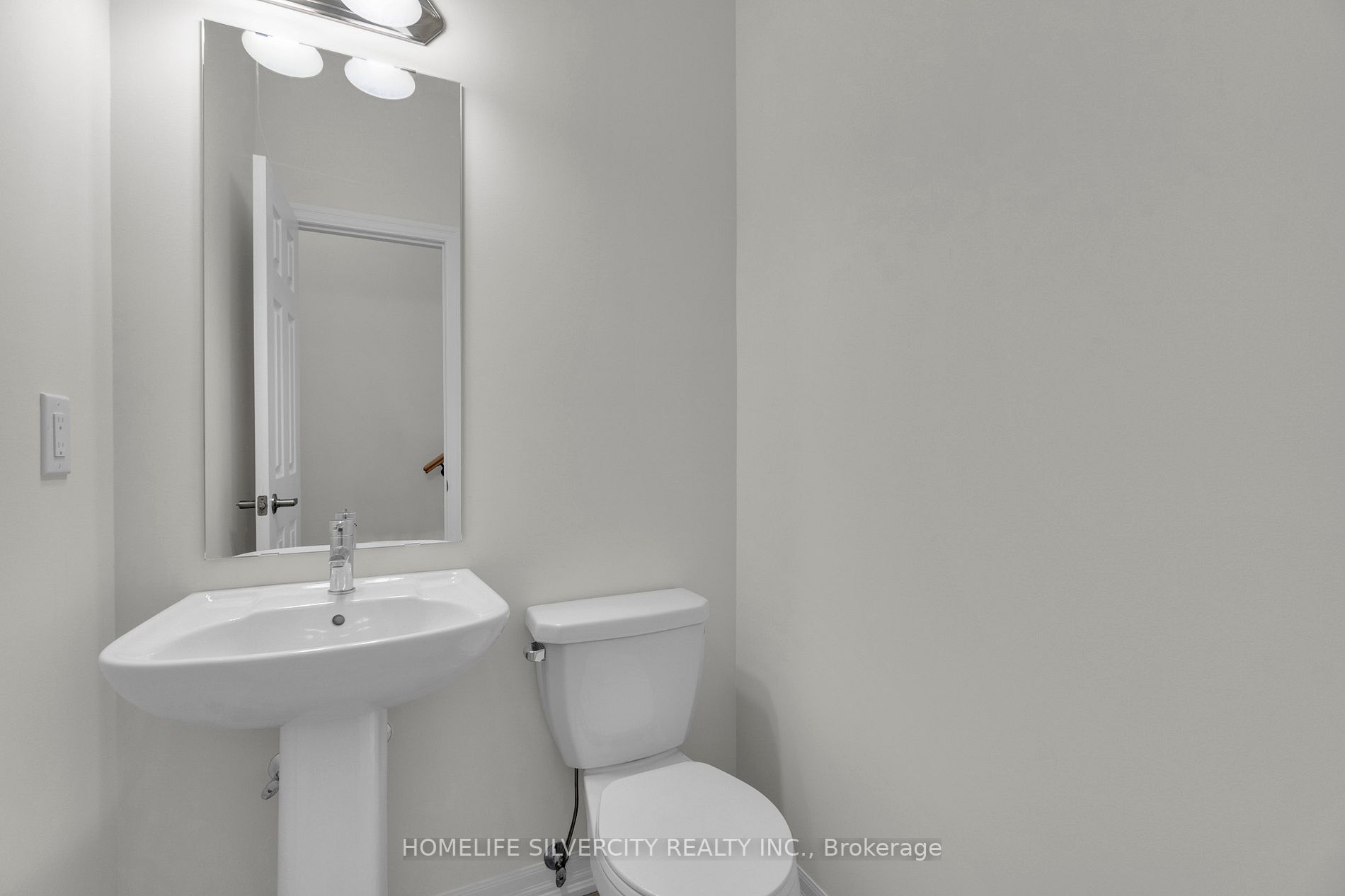 238 Warden St