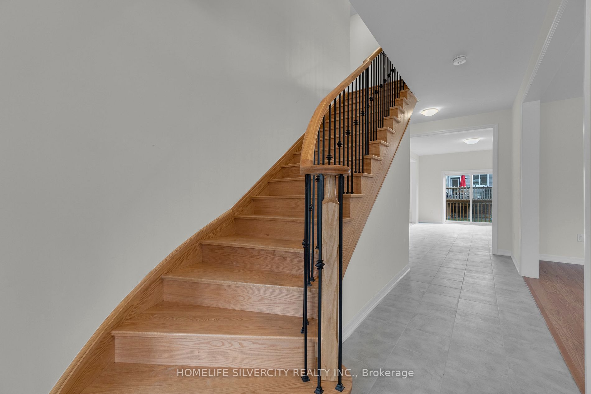 238 Warden St