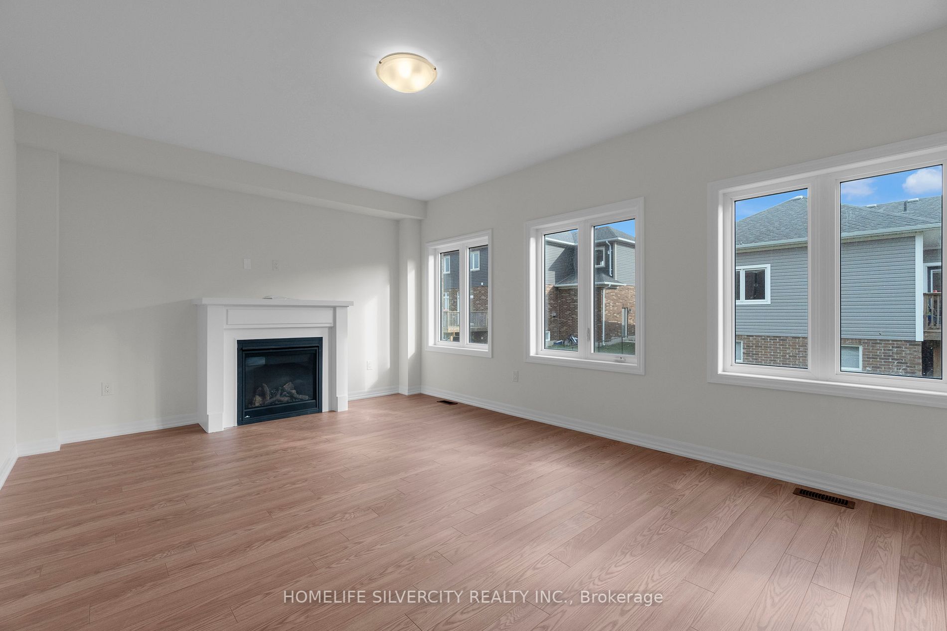 238 Warden St