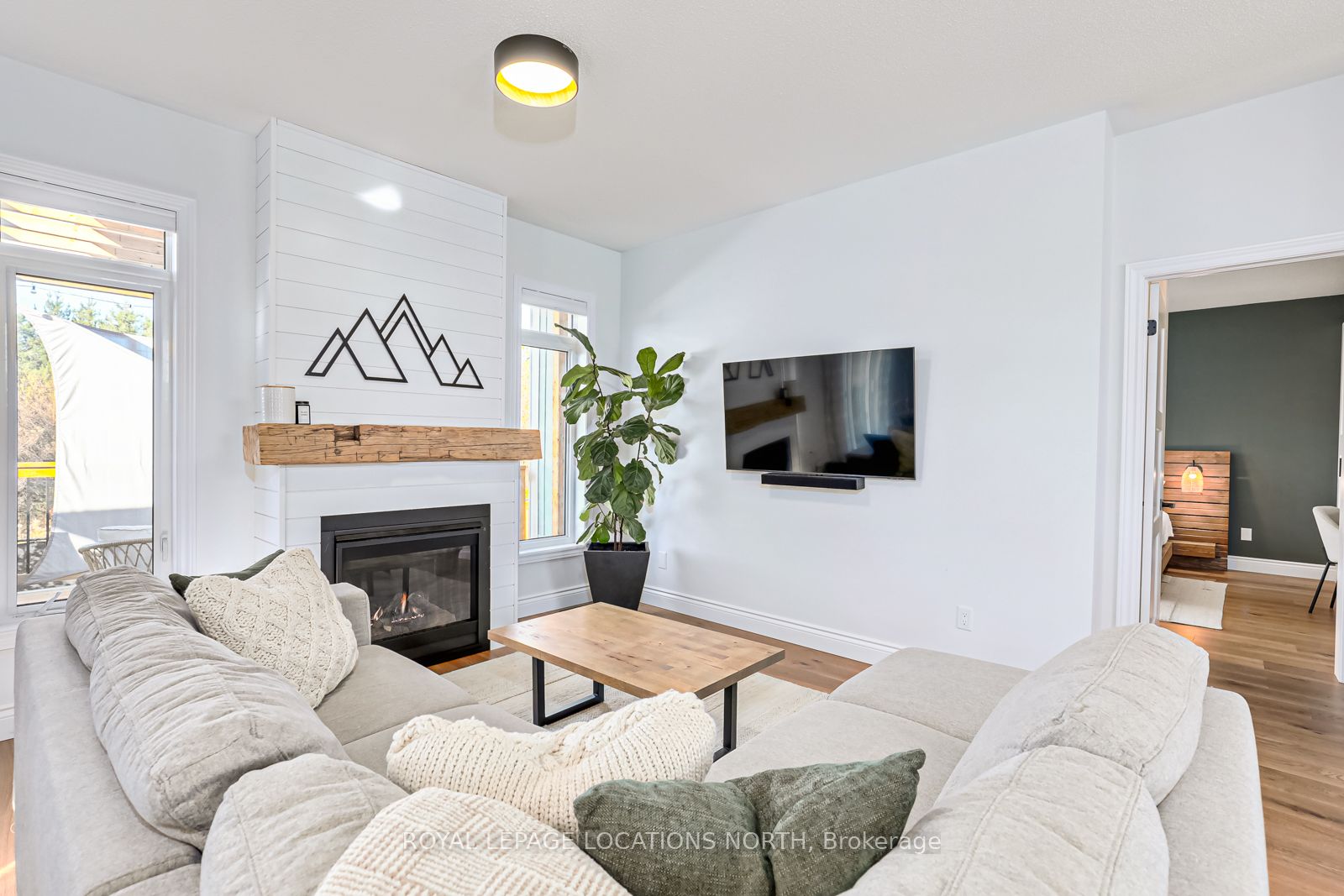 227 Roy Dr