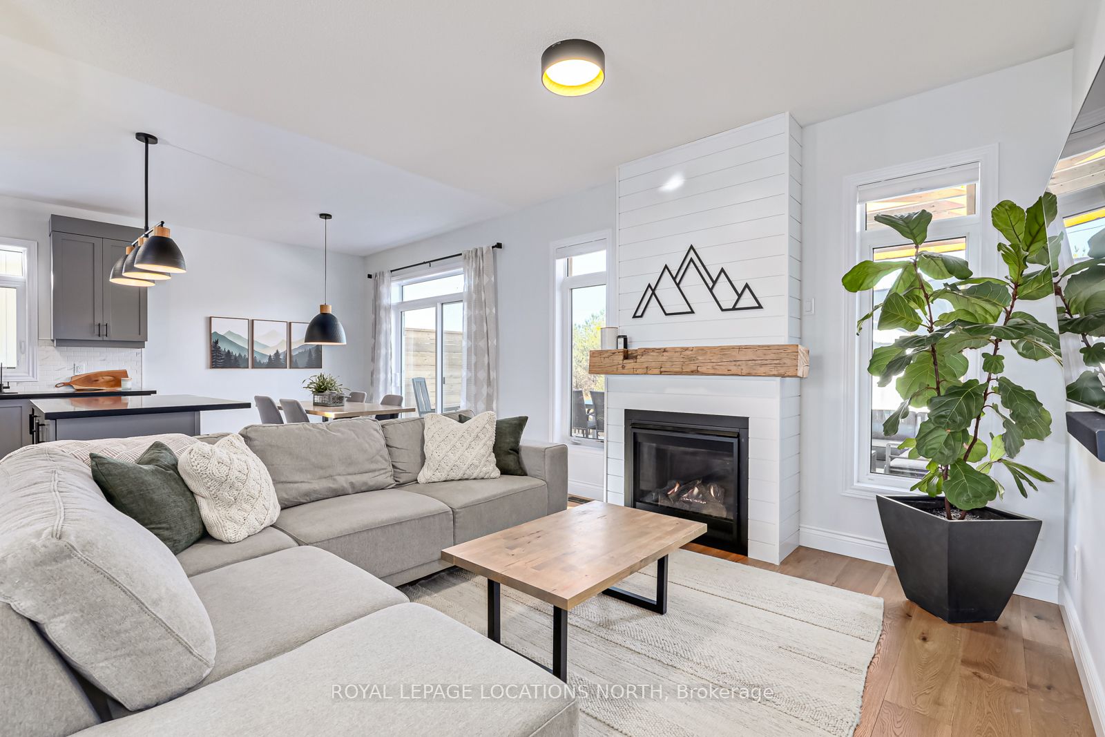 227 Roy Dr