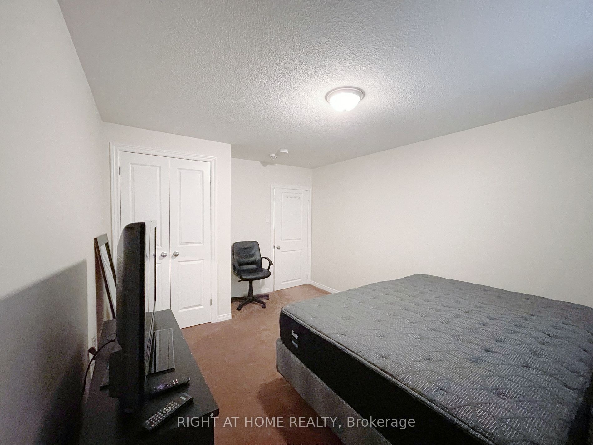 27 Portland St, #Lower