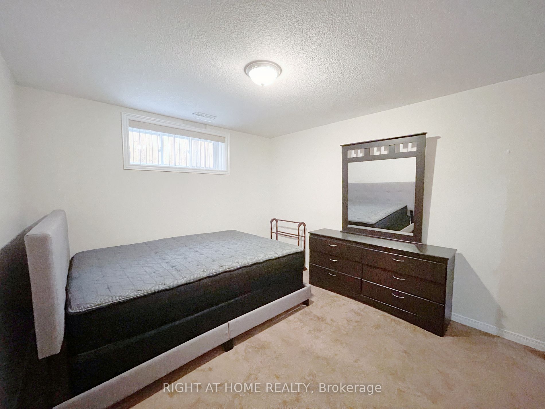 27 Portland St, #Lower