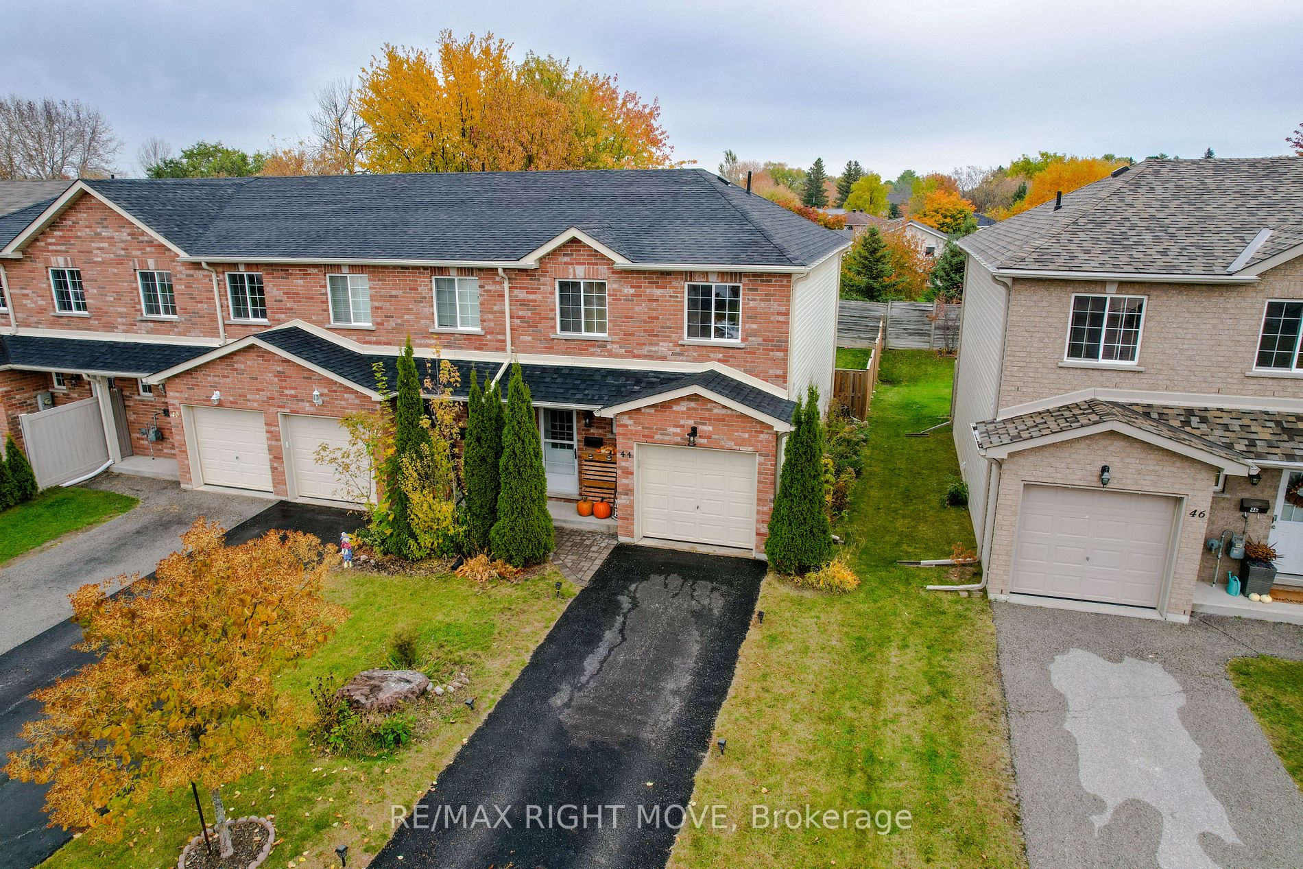 44 Michelle Dr