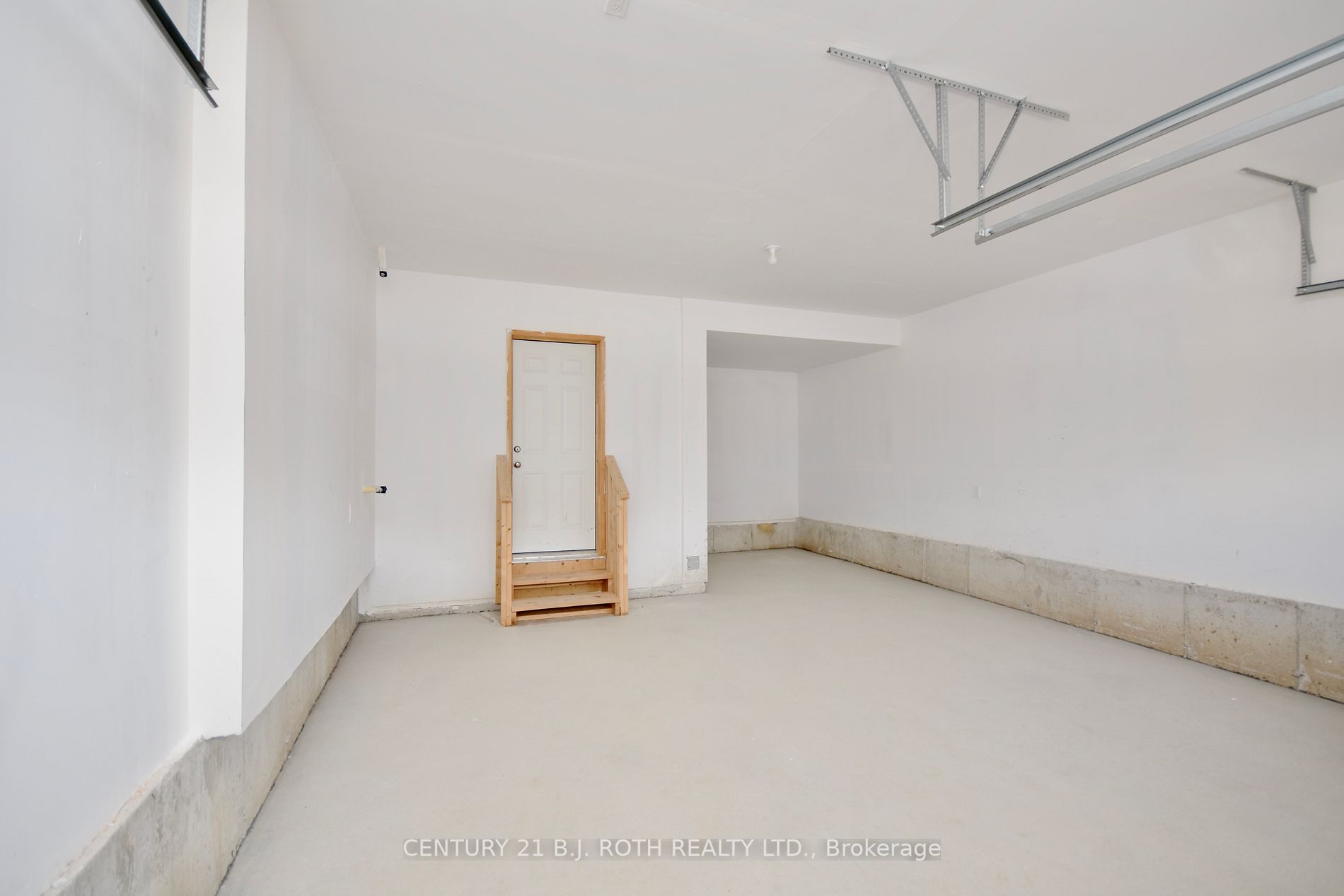85 Bearberry Rd