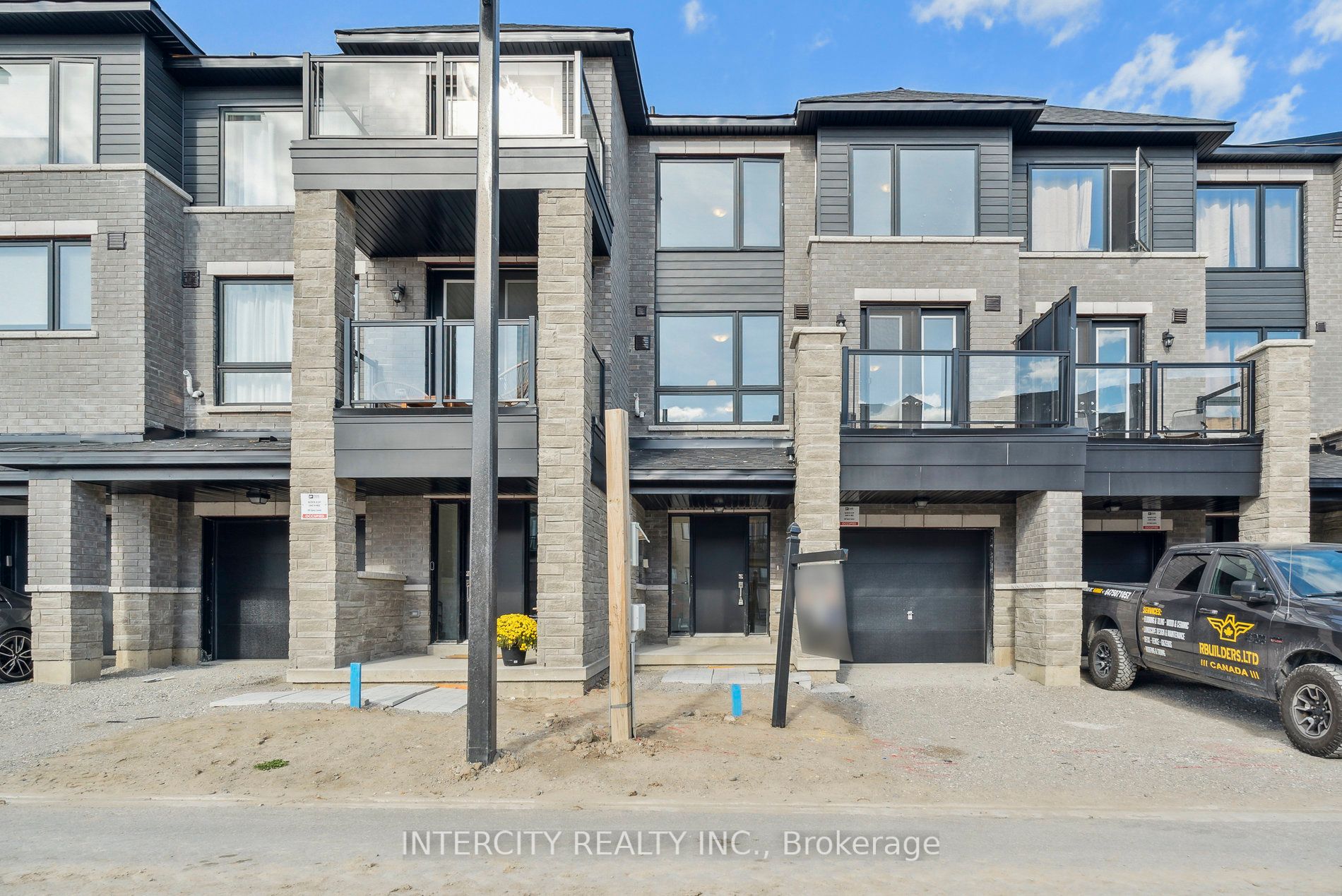 28 Spry Lane