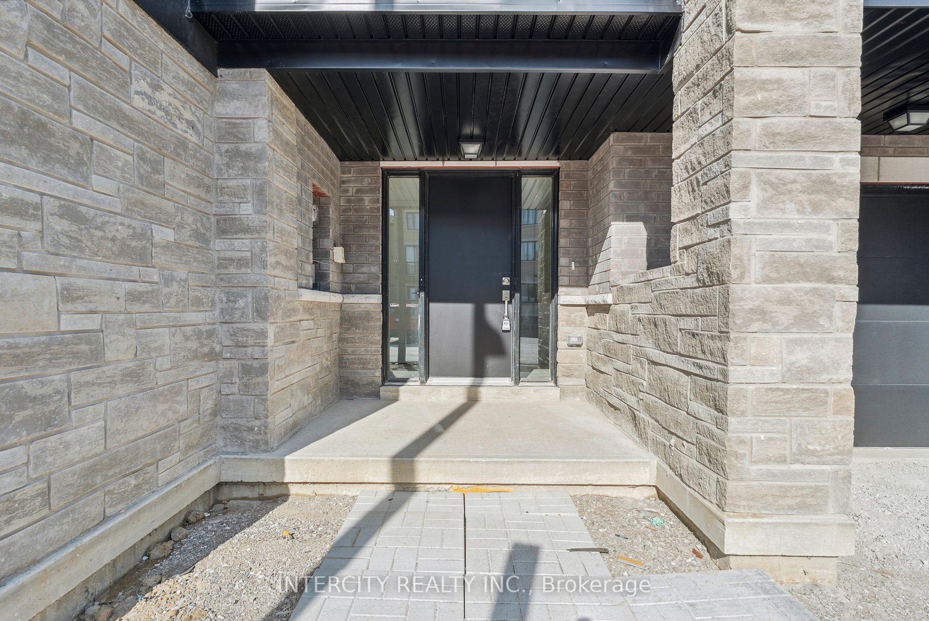 28 Spry Lane