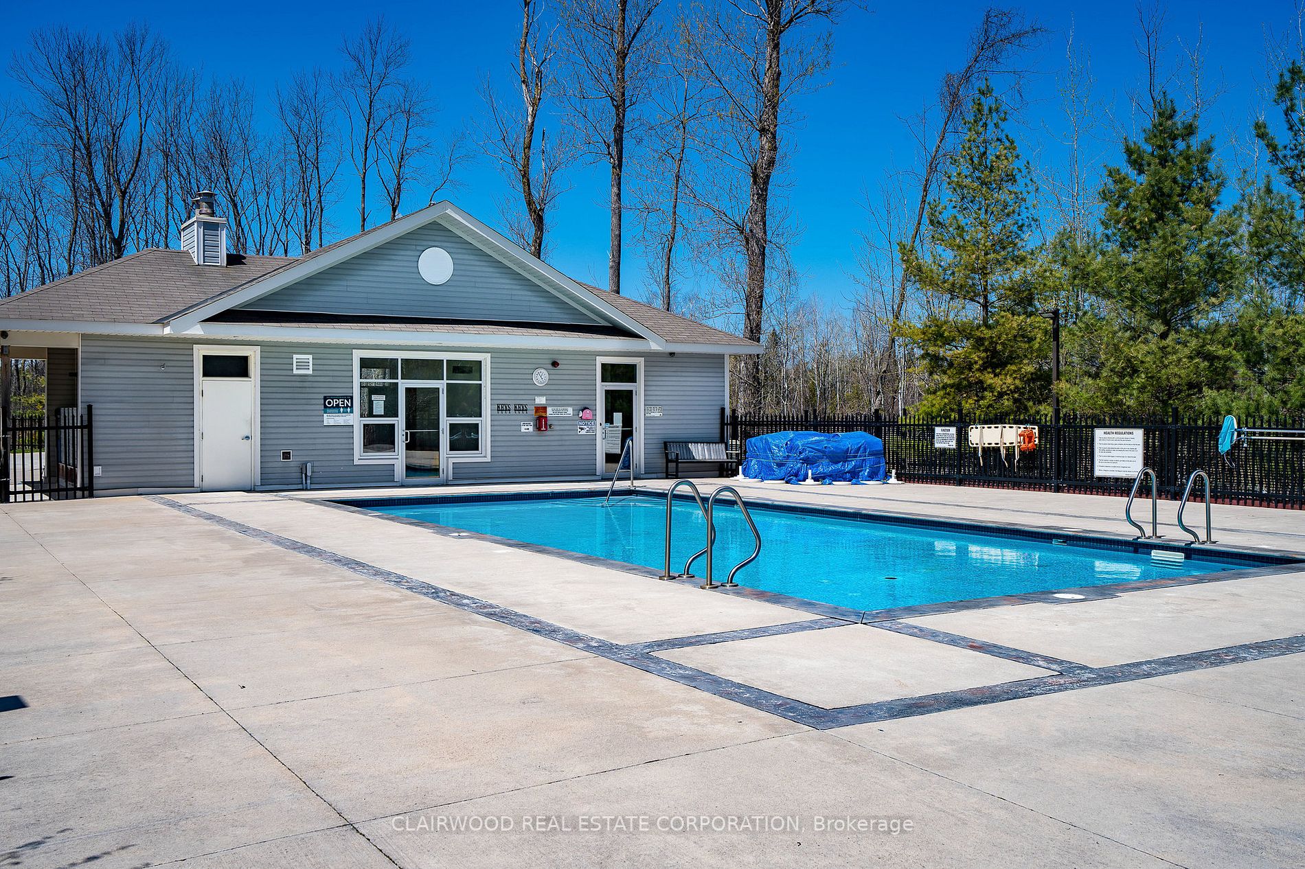 8 Brandy Lane Dr, #204