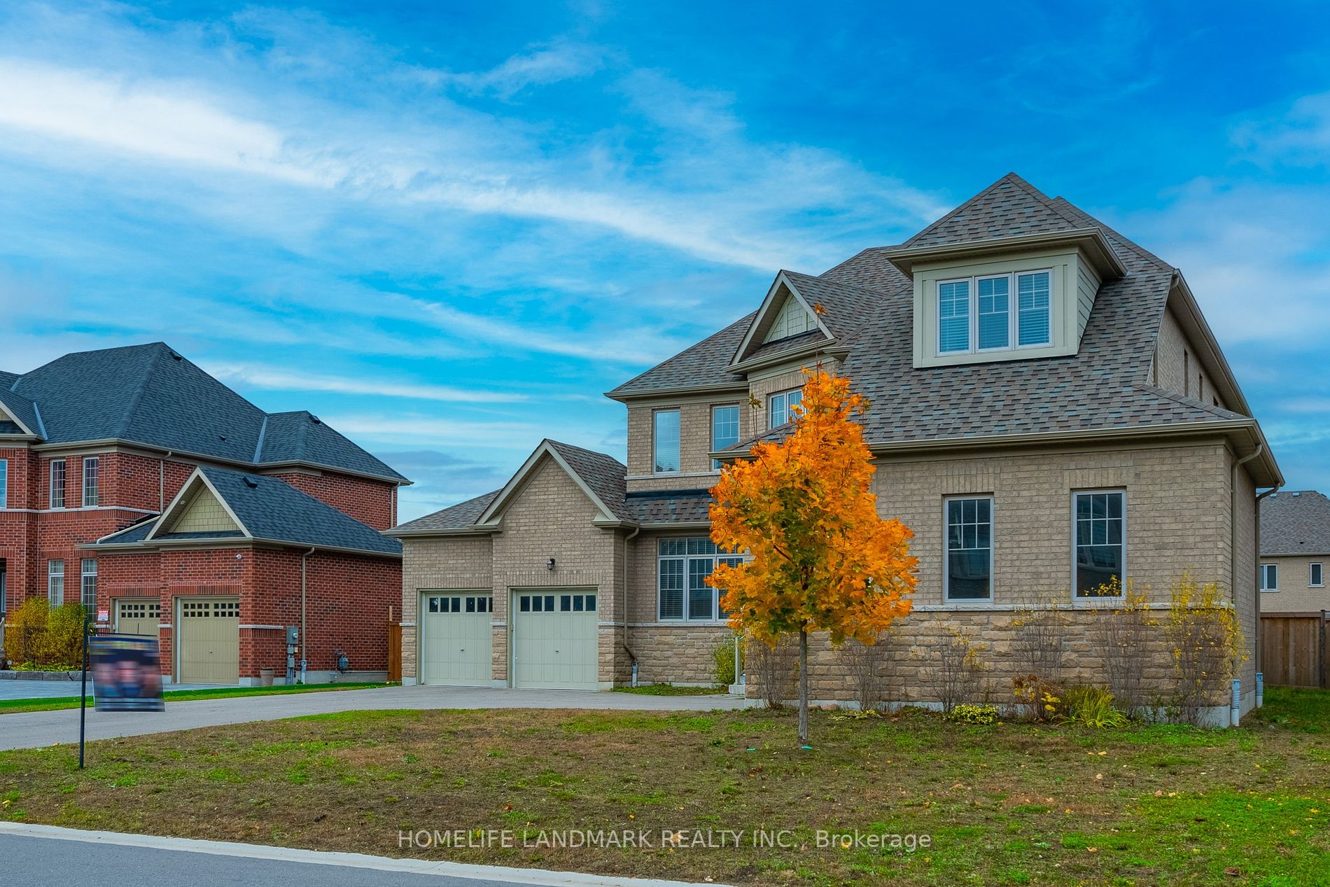 56 Redmond Cres